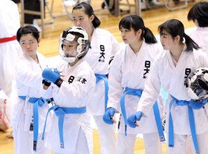 女子団体組手